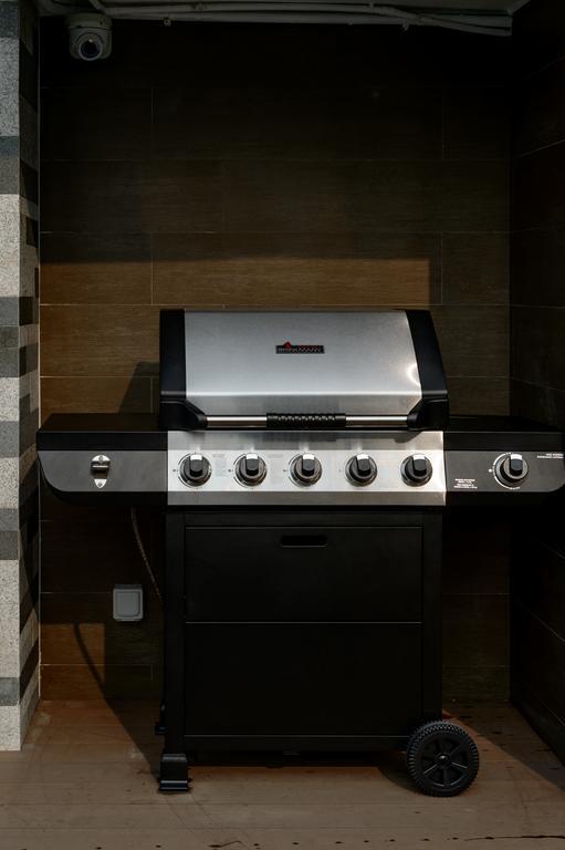 הונג קונג Apartment Kapok מראה חיצוני תמונה